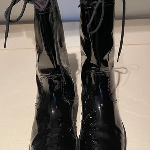 Tod's Patent Leather Mid-Calf Black Round Toe Rain Boots. Includes Dust Bag.